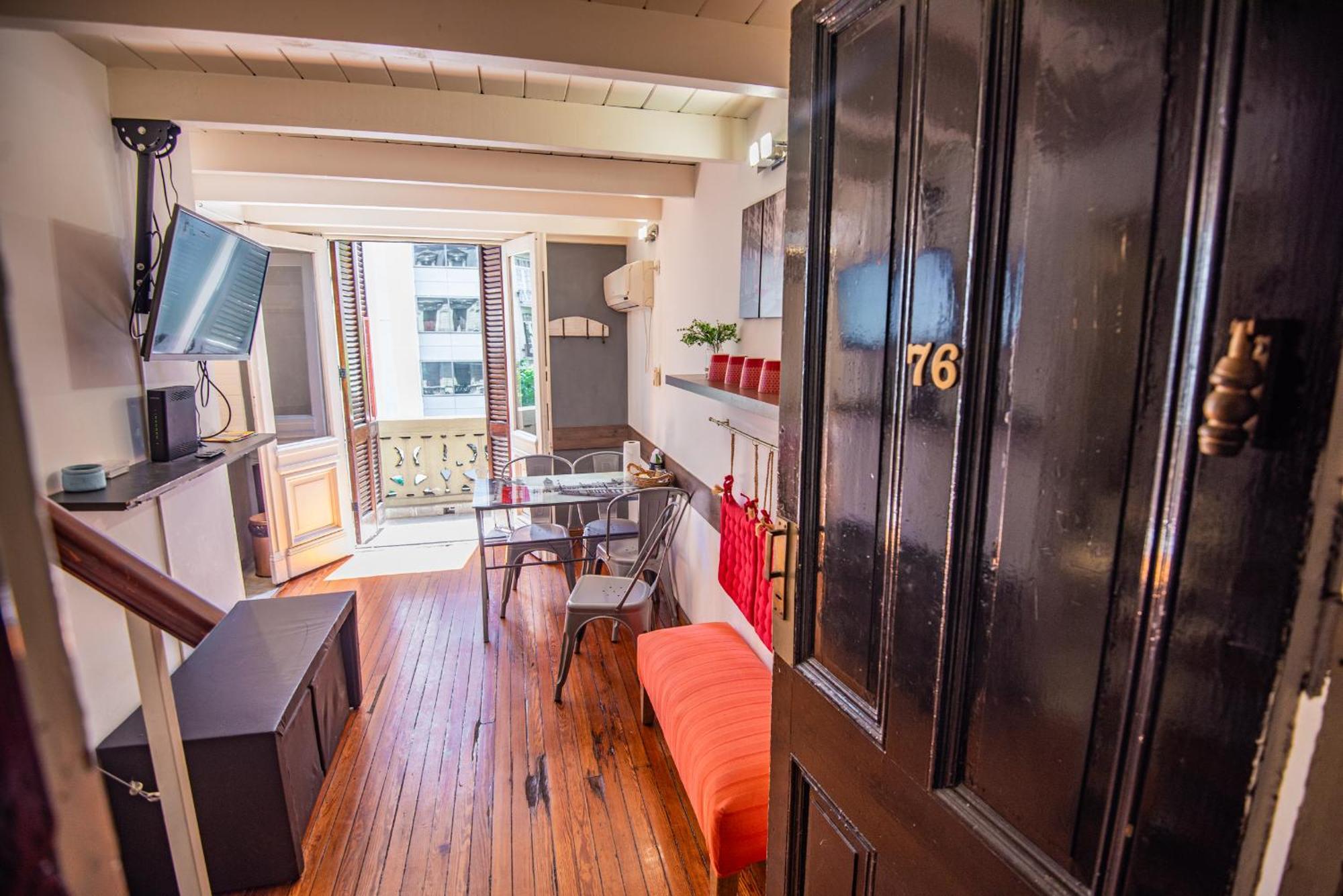 Duplex En Centro Historico Y Turistico Sobre Av. De Mayo 부에노스아이레스 외부 사진